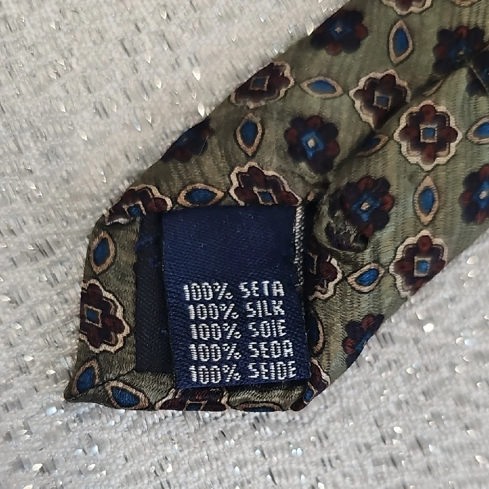 Meeting Street Hand Made Silk Men's‎ Tie Geometric Pattern Green